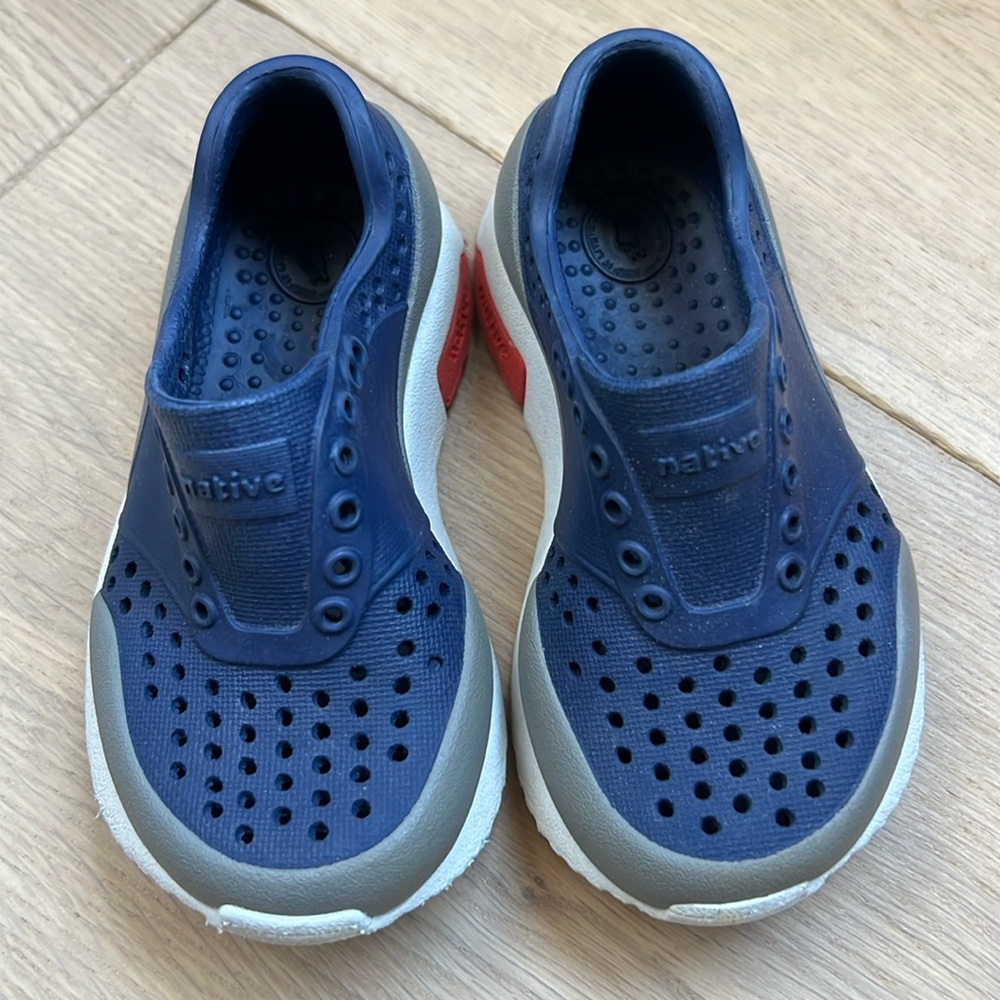 Native shoes, size 6